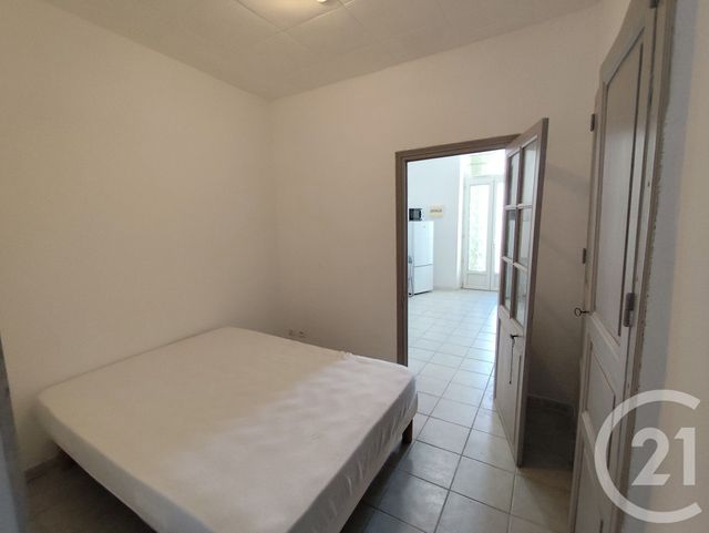 Appartement T2 à louer - 2 pièces - 23,68 m2 - Nimes - 30 - LANGUEDOC-ROUSSILLON