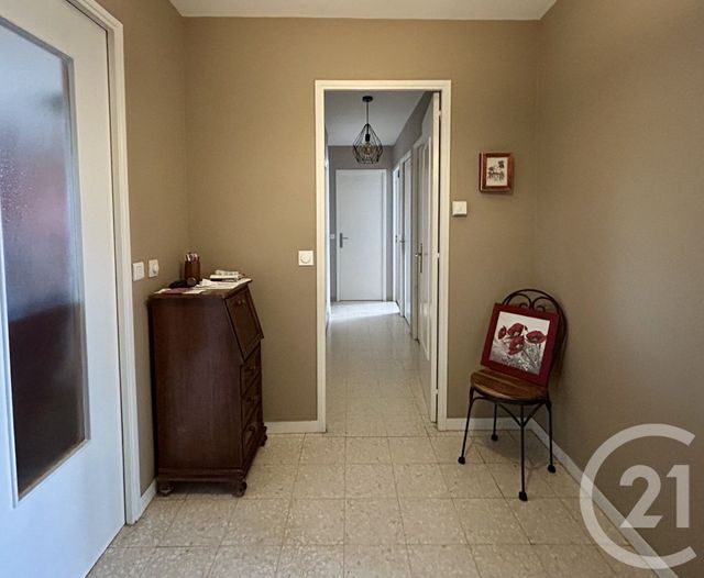 Appartement T4 &agrave; vendre - 4 pi&egrave;ces - 88,79 m2 - Nimes - 30 - LANGUEDOC-ROUSSILLON