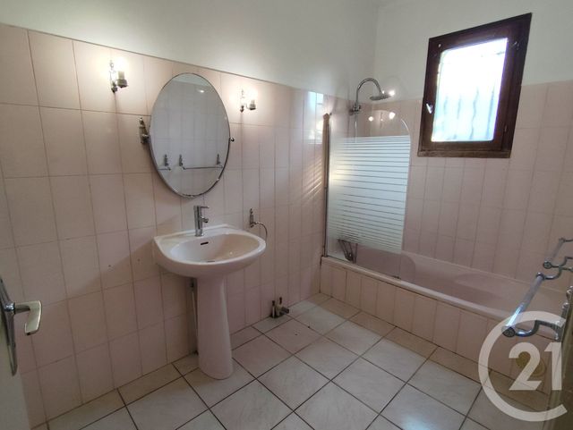 Maison &agrave; louer - 5 pi&egrave;ces - 121,38 m2 - Caissargues - 30 - LANGUEDOC-ROUSSILLON