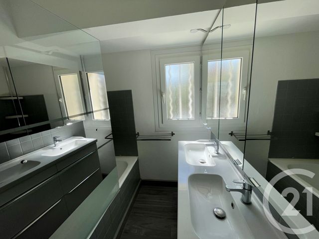 Appartement &agrave; vendre - 2 pi&egrave;ces - 50,65 m2 - Nimes - 30 - LANGUEDOC-ROUSSILLON