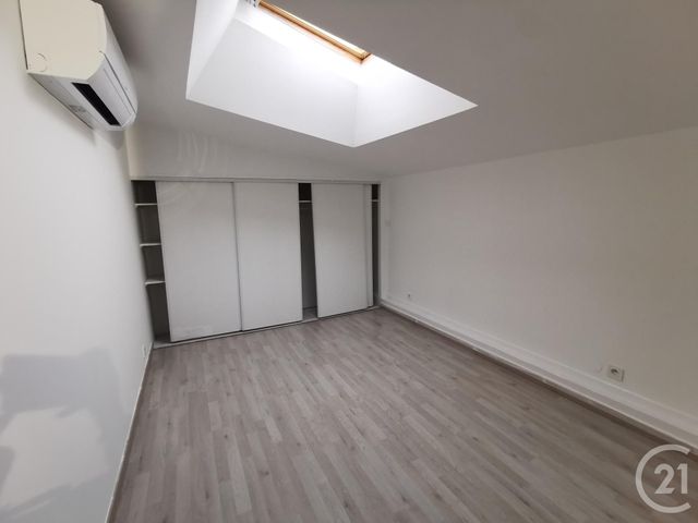 Appartement T2 à louer - 2 pièces - 53,20 m2 - Nimes - 30 - LANGUEDOC-ROUSSILLON