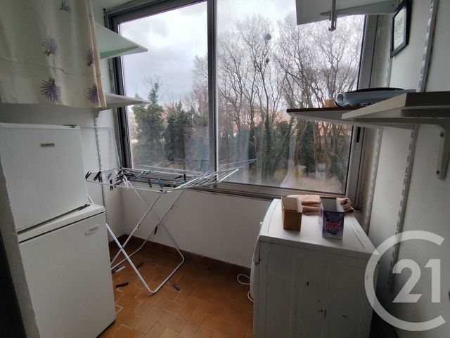 Appartement T4 &agrave; louer - 4 pi&egrave;ces - 63,79 m2 - Nimes - 30 - LANGUEDOC-ROUSSILLON