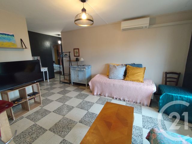 Appartement T4 &agrave; louer - 4 pi&egrave;ces - 63,79 m2 - Nimes - 30 - LANGUEDOC-ROUSSILLON