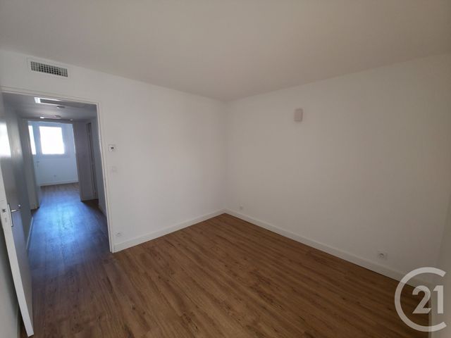 Appartement T4 &agrave; vendre - 4 pi&egrave;ces - 75 m2 - Nimes - 30 - LANGUEDOC-ROUSSILLON