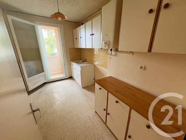 Appartement F4 &agrave; vendre - 3 pi&egrave;ces - 73 m2 - Nimes - 30 - LANGUEDOC-ROUSSILLON