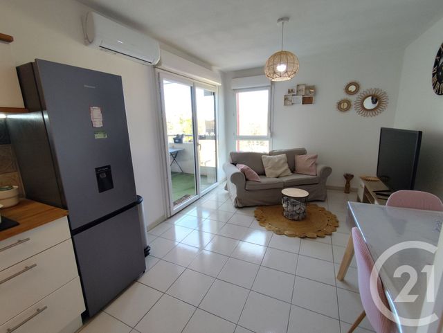 Appartement T2 &agrave; louer - 2 pi&egrave;ces - 40,58 m2 - Nimes - 30 - LANGUEDOC-ROUSSILLON