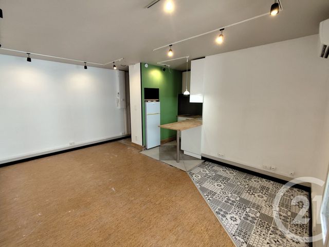Appartement Studio &agrave; louer - 1 pi&egrave;ce - 26,89 m2 - Nimes - 30 - LANGUEDOC-ROUSSILLON