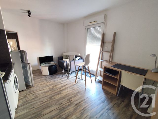 Appartement Studio &agrave; louer - 1 pi&egrave;ce - 19,55 m2 - Nimes - 30 - LANGUEDOC-ROUSSILLON