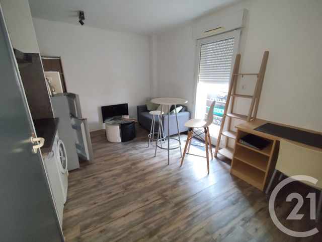 Appartement Studio &agrave; louer - 1 pi&egrave;ce - 19,55 m2 - Nimes - 30 - LANGUEDOC-ROUSSILLON
