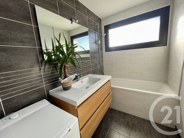 Appartement T3 &agrave; vendre - 3 pi&egrave;ces - 62,61 m2 - Nimes - 30 - LANGUEDOC-ROUSSILLON