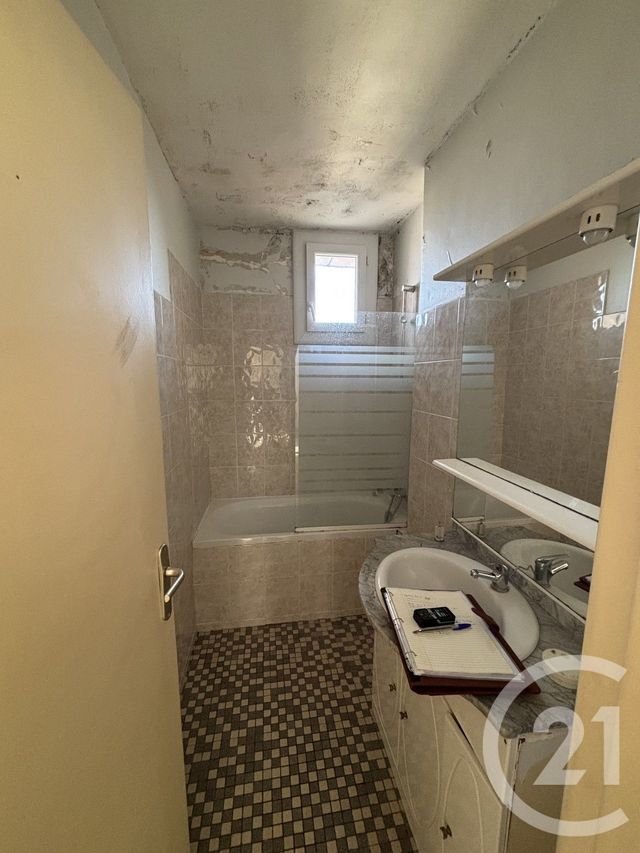 Appartement F3 &agrave; vendre - 3 pi&egrave;ces - 55,01 m2 - Nimes - 30 - LANGUEDOC-ROUSSILLON