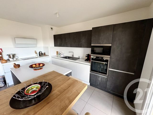 Appartement F4 &agrave; vendre - 4 pi&egrave;ces - 85,59 m2 - Nimes - 30 - LANGUEDOC-ROUSSILLON