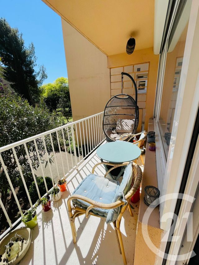 Appartement F4 &agrave; vendre - 4 pi&egrave;ces - 81 m2 - Nimes - 30 - LANGUEDOC-ROUSSILLON