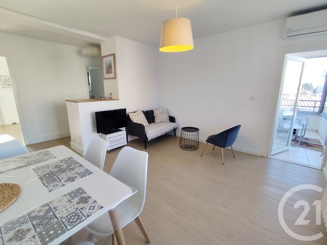 Appartement T3 &agrave; louer - 3 pi&egrave;ces - 53,95 m2 - Nimes - 30 - LANGUEDOC-ROUSSILLON