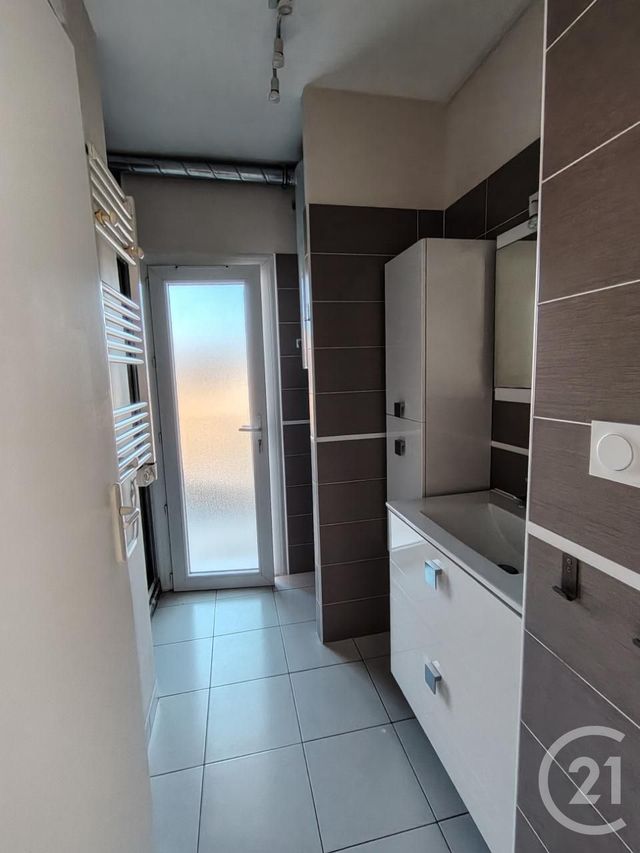 Appartement &agrave; vendre - 3 pi&egrave;ces - 55,73 m2 - Nimes - 30 - LANGUEDOC-ROUSSILLON