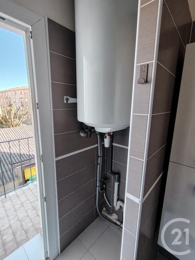 Appartement &agrave; vendre - 3 pi&egrave;ces - 55,73 m2 - Nimes - 30 - LANGUEDOC-ROUSSILLON