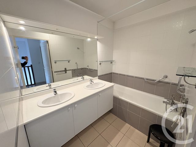 Appartement F3 &agrave; vendre - 3 pi&egrave;ces - 67 m2 - Nimes - 30 - LANGUEDOC-ROUSSILLON