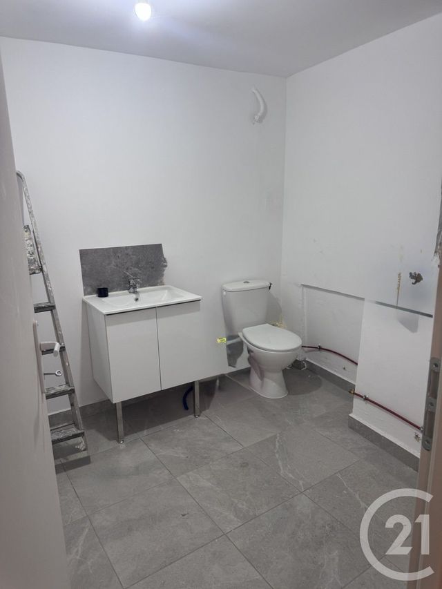 Appartement Autre &agrave; vendre - 2 pi&egrave;ces - 32,70 m2 - Nimes - 30 - LANGUEDOC-ROUSSILLON