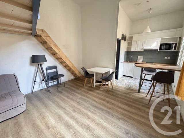 Appartement Studio &agrave; louer - 1 pi&egrave;ce - 30,13 m2 - Nimes - 30 - LANGUEDOC-ROUSSILLON