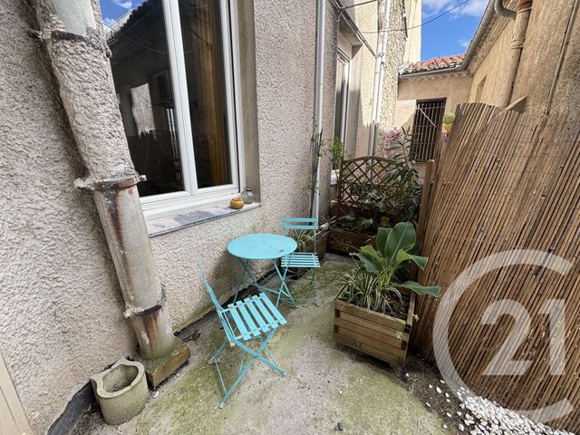 Appartement Studio &agrave; louer - 1 pi&egrave;ce - 30,13 m2 - Nimes - 30 - LANGUEDOC-ROUSSILLON