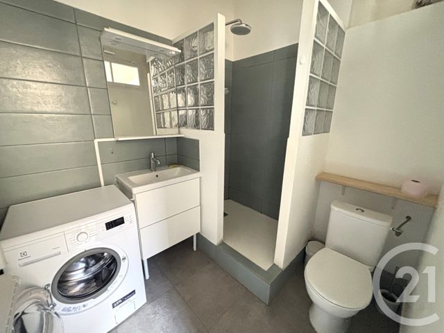 Appartement Studio &agrave; louer - 1 pi&egrave;ce - 30,13 m2 - Nimes - 30 - LANGUEDOC-ROUSSILLON