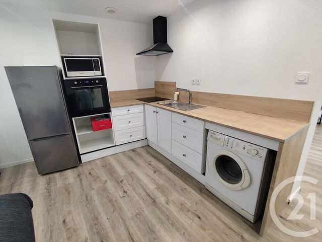 Appartement T3 &agrave; louer - 3 pi&egrave;ces - 49,42 m2 - Nimes - 30 - LANGUEDOC-ROUSSILLON