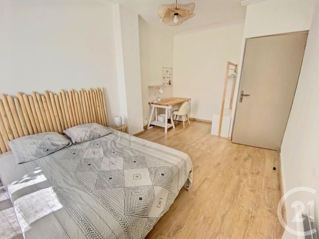 Appartement T3 &agrave; louer - 4 pi&egrave;ces - 61,33 m2 - Nimes - 30 - LANGUEDOC-ROUSSILLON