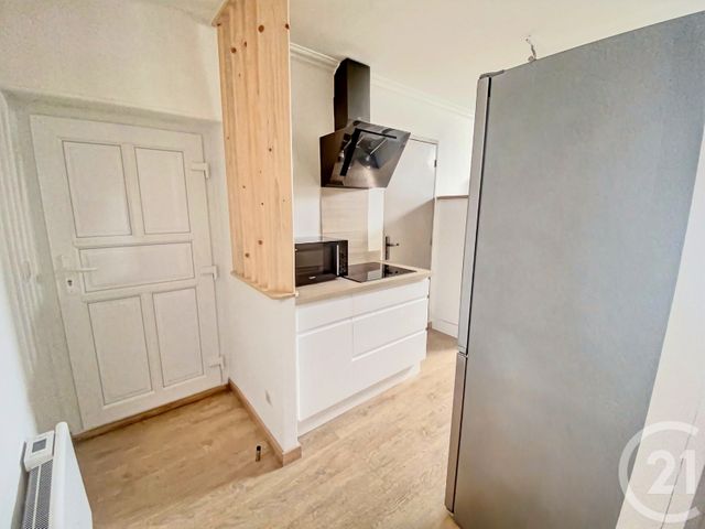 Appartement T3 &agrave; louer - 4 pi&egrave;ces - 61,33 m2 - Nimes - 30 - LANGUEDOC-ROUSSILLON