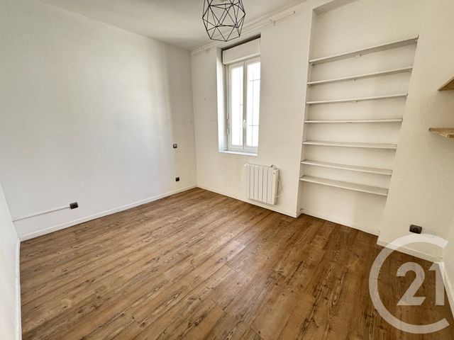 Appartement T3 &agrave; louer - 3 pi&egrave;ces - 52,27 m2 - Nimes - 30 - LANGUEDOC-ROUSSILLON