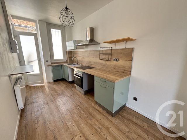Appartement T3 &agrave; louer - 3 pi&egrave;ces - 52,27 m2 - Nimes - 30 - LANGUEDOC-ROUSSILLON