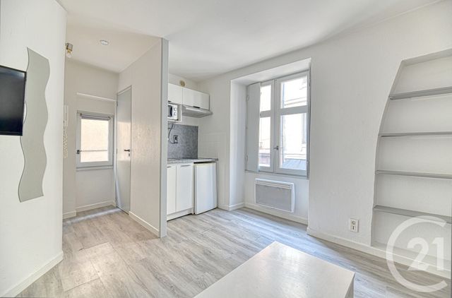 Appartement Studio à louer NIMES