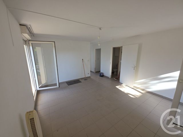 Appartement T3 &agrave; vendre - 3 pi&egrave;ces - 57,12 m2 - Nimes - 30 - LANGUEDOC-ROUSSILLON