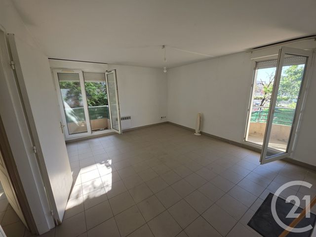 Appartement T3 &agrave; vendre - 3 pi&egrave;ces - 57,12 m2 - Nimes - 30 - LANGUEDOC-ROUSSILLON