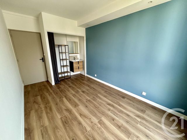 Appartement F5 &agrave; louer - 5 pi&egrave;ces - 88,33 m2 - Nimes - 30 - LANGUEDOC-ROUSSILLON