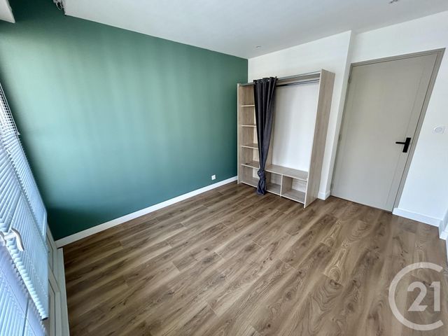 Appartement F5 &agrave; louer - 5 pi&egrave;ces - 88,33 m2 - Nimes - 30 - LANGUEDOC-ROUSSILLON