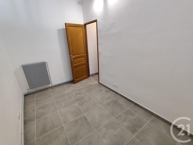 Appartement T3 &agrave; louer - 3 pi&egrave;ces - 50,89 m2 - Nimes - 30 - LANGUEDOC-ROUSSILLON