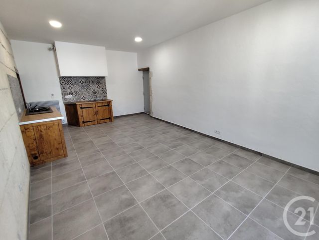 Appartement T3 &agrave; louer - 3 pi&egrave;ces - 50,89 m2 - Nimes - 30 - LANGUEDOC-ROUSSILLON