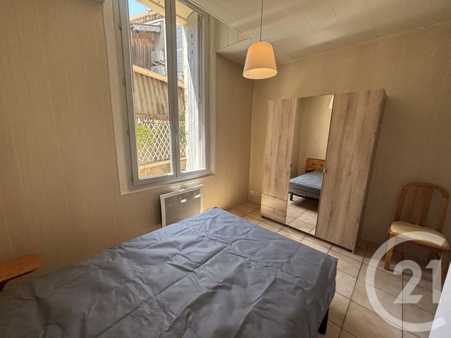 Appartement T2 &agrave; louer - 2 pi&egrave;ces - 33,67 m2 - Nimes - 30 - LANGUEDOC-ROUSSILLON