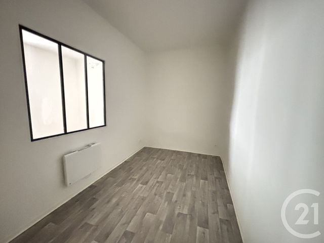 Appartement T3 &agrave; louer - 3 pi&egrave;ces - 50,98 m2 - Nimes - 30 - LANGUEDOC-ROUSSILLON