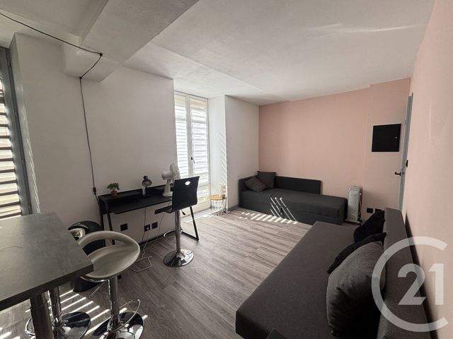 Appartement Studio à louer NIMES