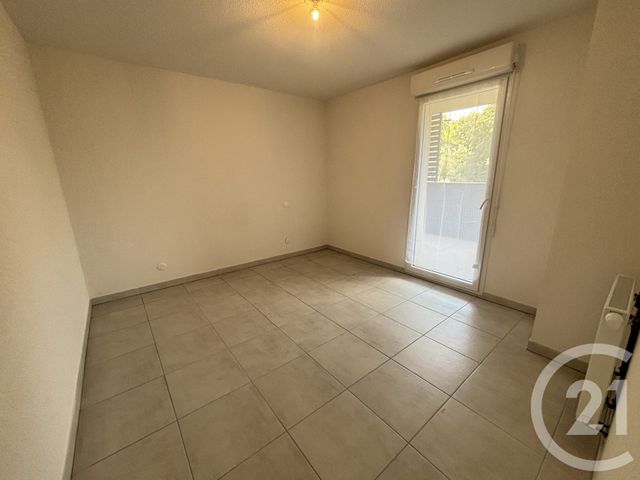 Appartement T3 &agrave; louer - 3 pi&egrave;ces - 54,64 m2 - Nimes - 30 - LANGUEDOC-ROUSSILLON