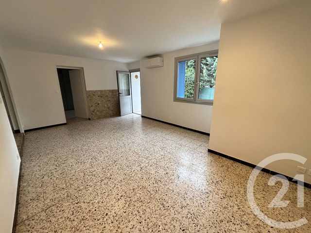 Maison &agrave; louer - 3 pi&egrave;ces - 76,51 m2 - Nimes - 30 - LANGUEDOC-ROUSSILLON