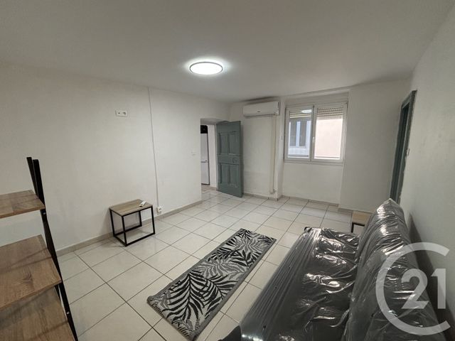 Appartement T2 &agrave; louer - 2 pi&egrave;ces - 39,17 m2 - Nimes - 30 - LANGUEDOC-ROUSSILLON