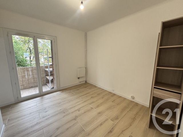 Appartement T3 &agrave; louer - 3 pi&egrave;ces - 61,22 m2 - Nimes - 30 - LANGUEDOC-ROUSSILLON