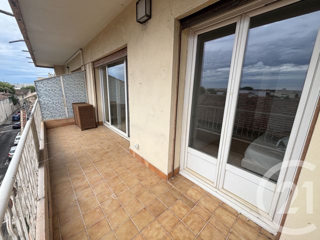 Appartement T3 &agrave; louer - 3 pi&egrave;ces - 61,22 m2 - Nimes - 30 - LANGUEDOC-ROUSSILLON
