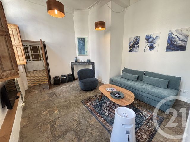 Appartement T2 &agrave; louer - 2 pi&egrave;ces - 75,63 m2 - Nimes - 30 - LANGUEDOC-ROUSSILLON