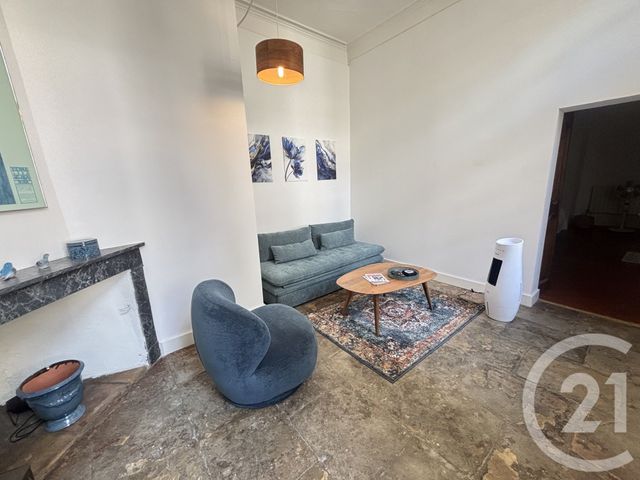 Appartement T2 &agrave; louer - 2 pi&egrave;ces - 75,63 m2 - Nimes - 30 - LANGUEDOC-ROUSSILLON