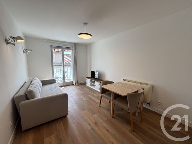 Appartement T2 &agrave; louer - 2 pi&egrave;ces - 33,60 m2 - Nimes - 30 - LANGUEDOC-ROUSSILLON