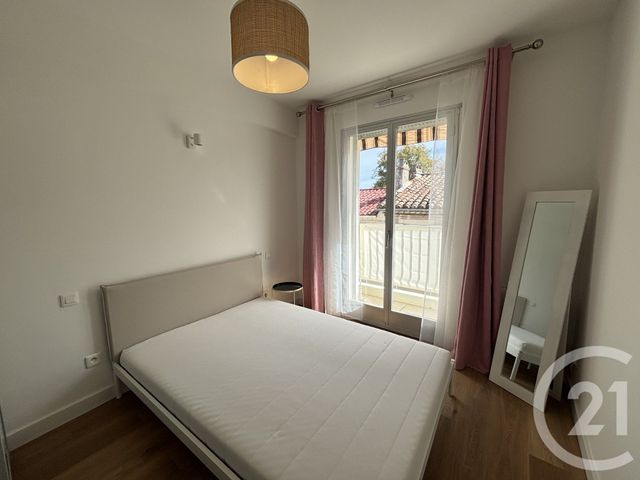 Appartement T2 &agrave; louer - 2 pi&egrave;ces - 33,60 m2 - Nimes - 30 - LANGUEDOC-ROUSSILLON