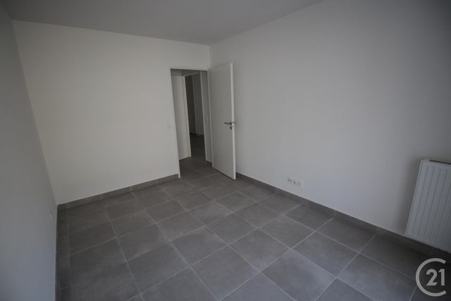 Appartement T2 &agrave; louer - 2 pi&egrave;ces - 51,04 m2 - Nimes - 30 - LANGUEDOC-ROUSSILLON